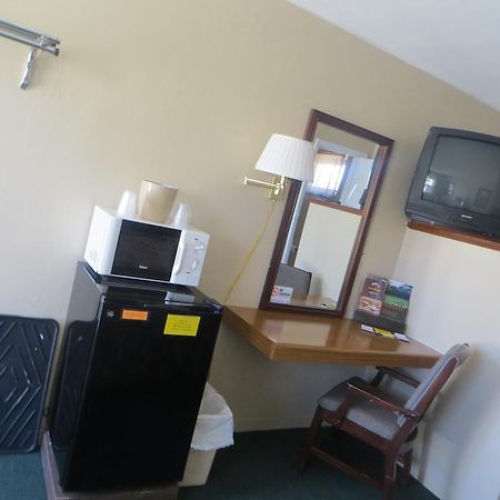 Budget Inn Denison Exterior foto